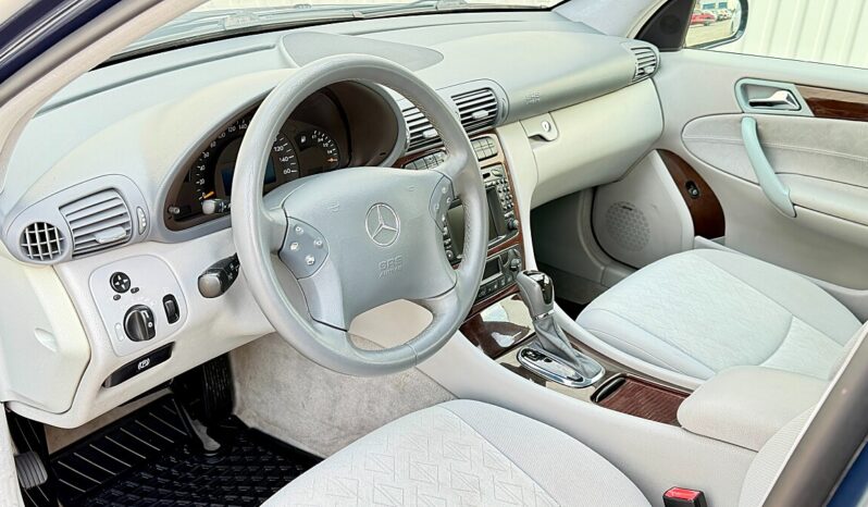 
								Mercedes-Benz C-Klasse C 200 Kompressor T Elegance full									