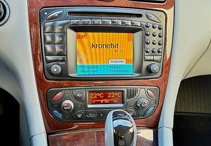 
								Mercedes-Benz C-Klasse C 200 Kompressor T Elegance full									