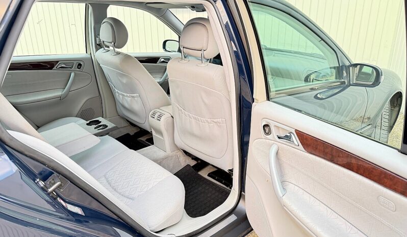 
								Mercedes-Benz C-Klasse C 200 Kompressor T Elegance full									