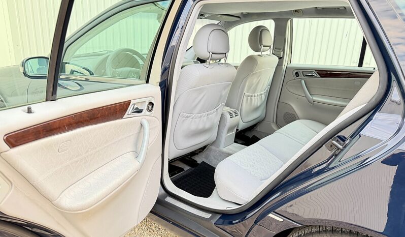 
								Mercedes-Benz C-Klasse C 200 Kompressor T Elegance full									