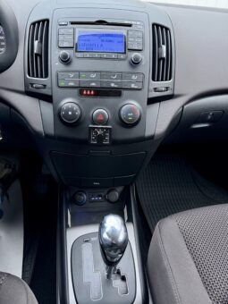 
										Hyundai i30 1.6 full									