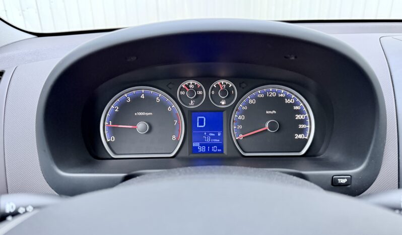 
								Hyundai i30 1.6 full									