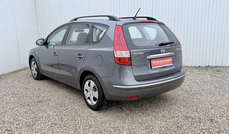 
								Hyundai i30 1.6 full									