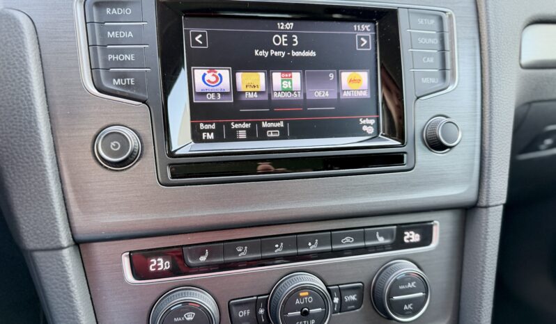 
								Volkswagen Golf VI 1.6 TDI BMT full									