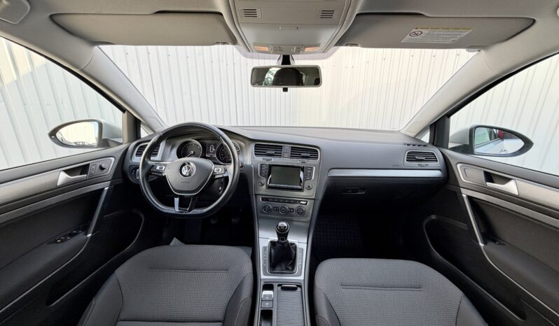 
								Volkswagen Golf VI 1.6 TDI BMT full									