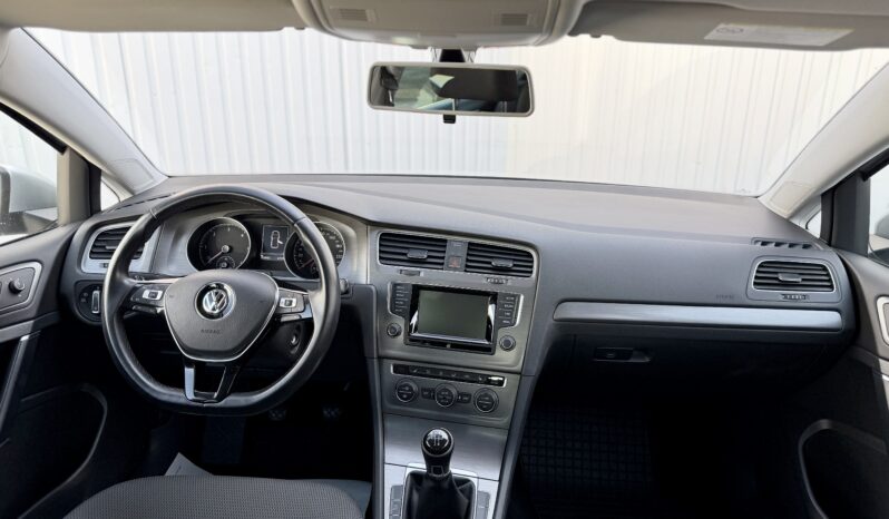 
								Volkswagen Golf VI 1.6 TDI BMT full									