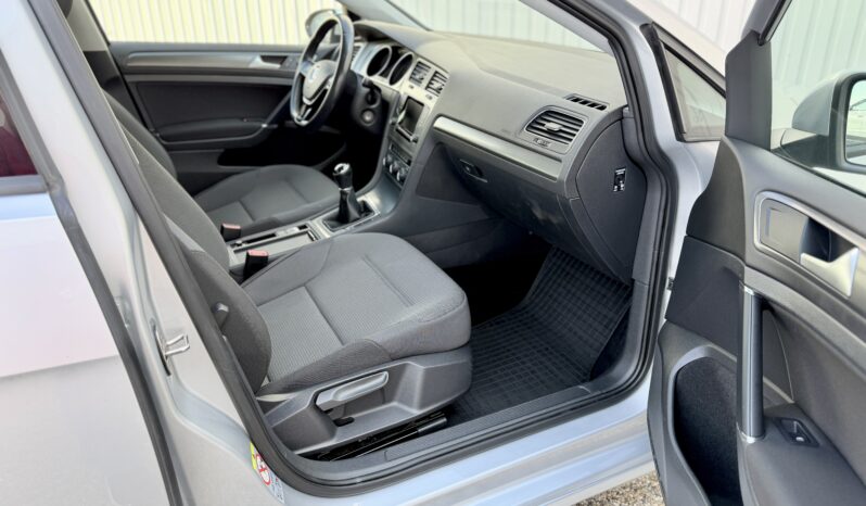 
								Volkswagen Golf VI 1.6 TDI BMT full									