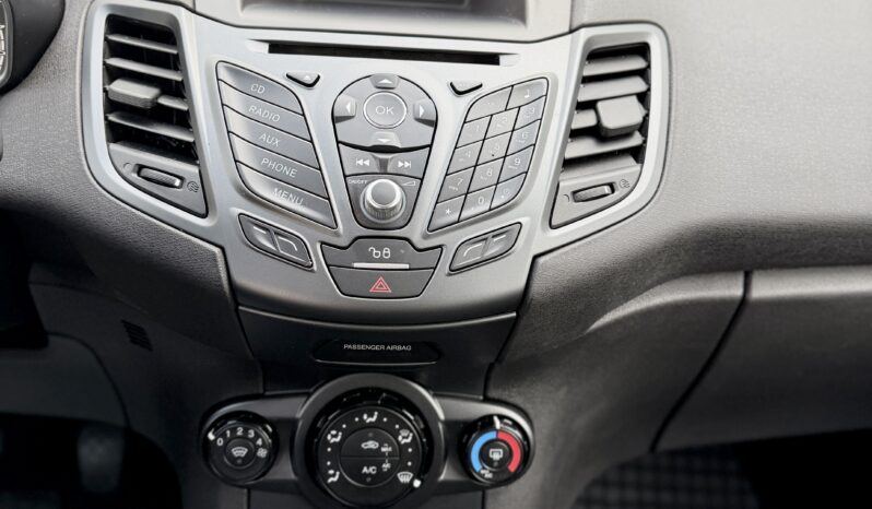 
								Ford Fiesta 1.25 Trend full									