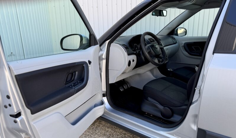 
								Skoda Fabia 1.6 TDI Scout full									