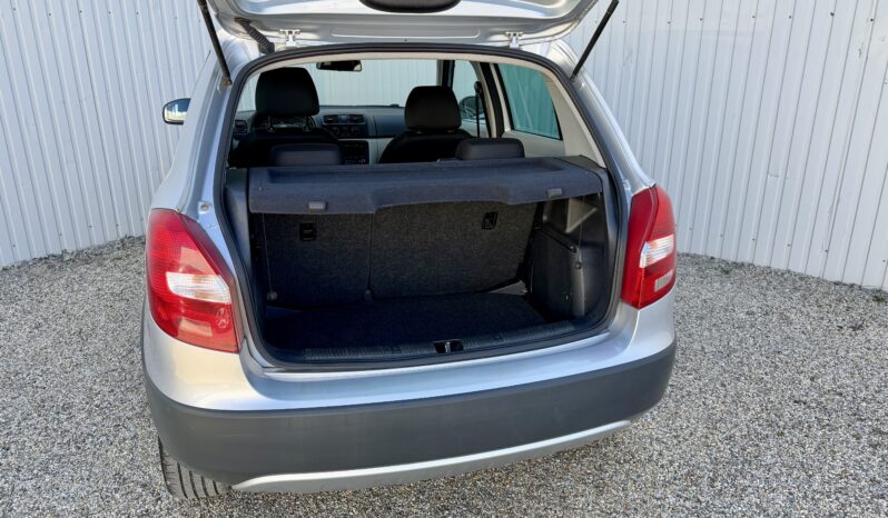 
								Skoda Fabia 1.6 TDI Scout full									