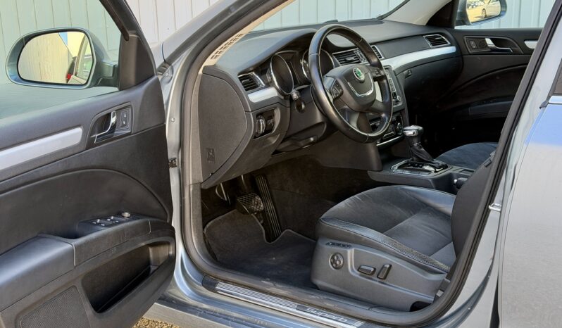 
								Skoda Superb 2.0 TDI Elegance full									