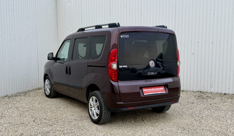 
								Fiat Doblo 1.6 JTDM Emotion full									