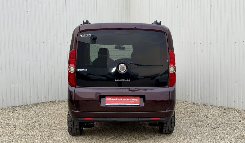 
								Fiat Doblo 1.6 JTDM Emotion full									