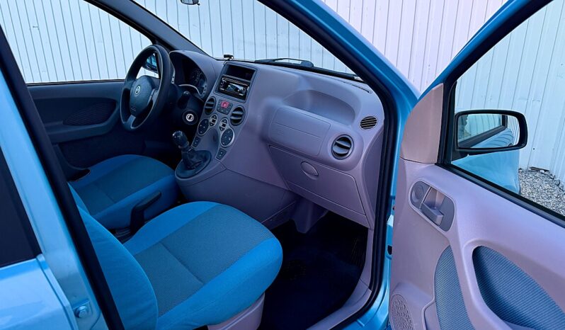 
								Fiat Panda 1.3 JTD Active full									