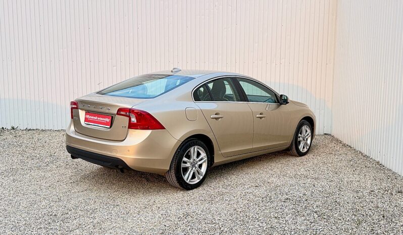 
								 Volvo S60 1.6 T4 Summum full									