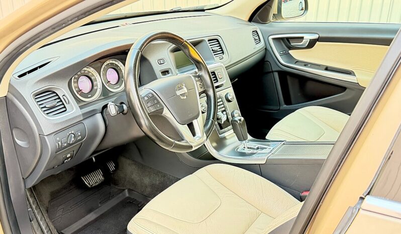 
								 Volvo S60 1.6 T4 Summum full									