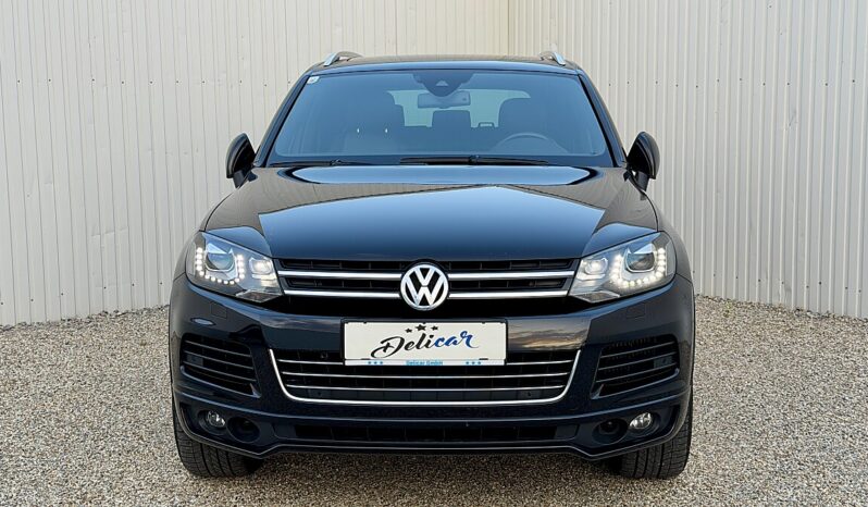 
								Volkswagen Touareg 3.0 V6 TDI 4Motion full									