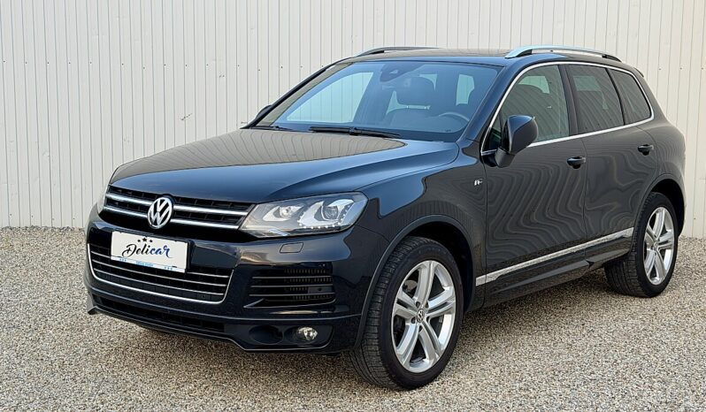 
								Volkswagen Touareg 3.0 V6 TDI 4Motion full									