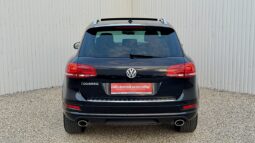 
										Volkswagen Touareg 3.0 V6 TDI 4Motion full									