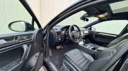 
										Volkswagen Touareg 3.0 V6 TDI 4Motion full									