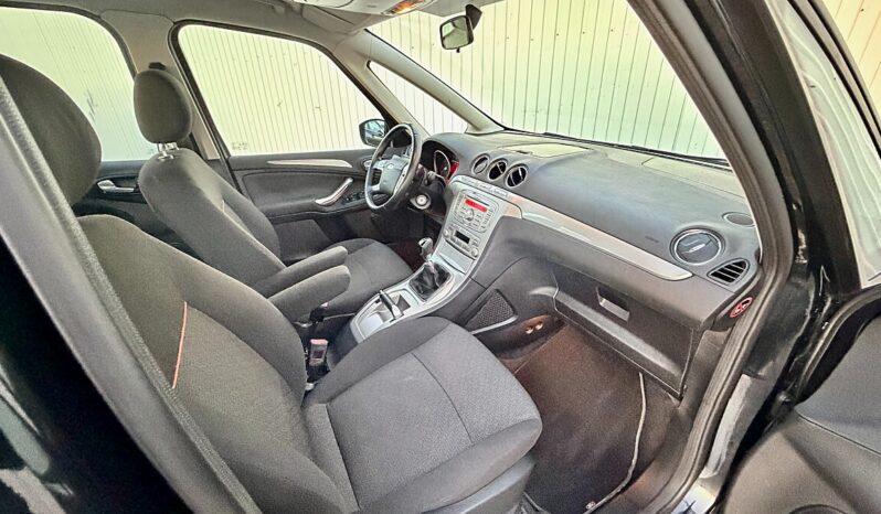 
								Ford Galaxy 2.0 TDCi Trend full									